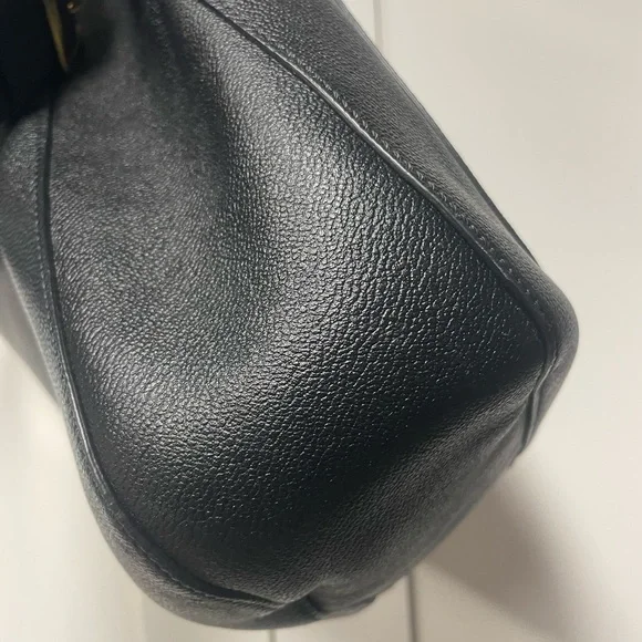 Burberry Hobo! 100% Authentic - Picture 2 of 5